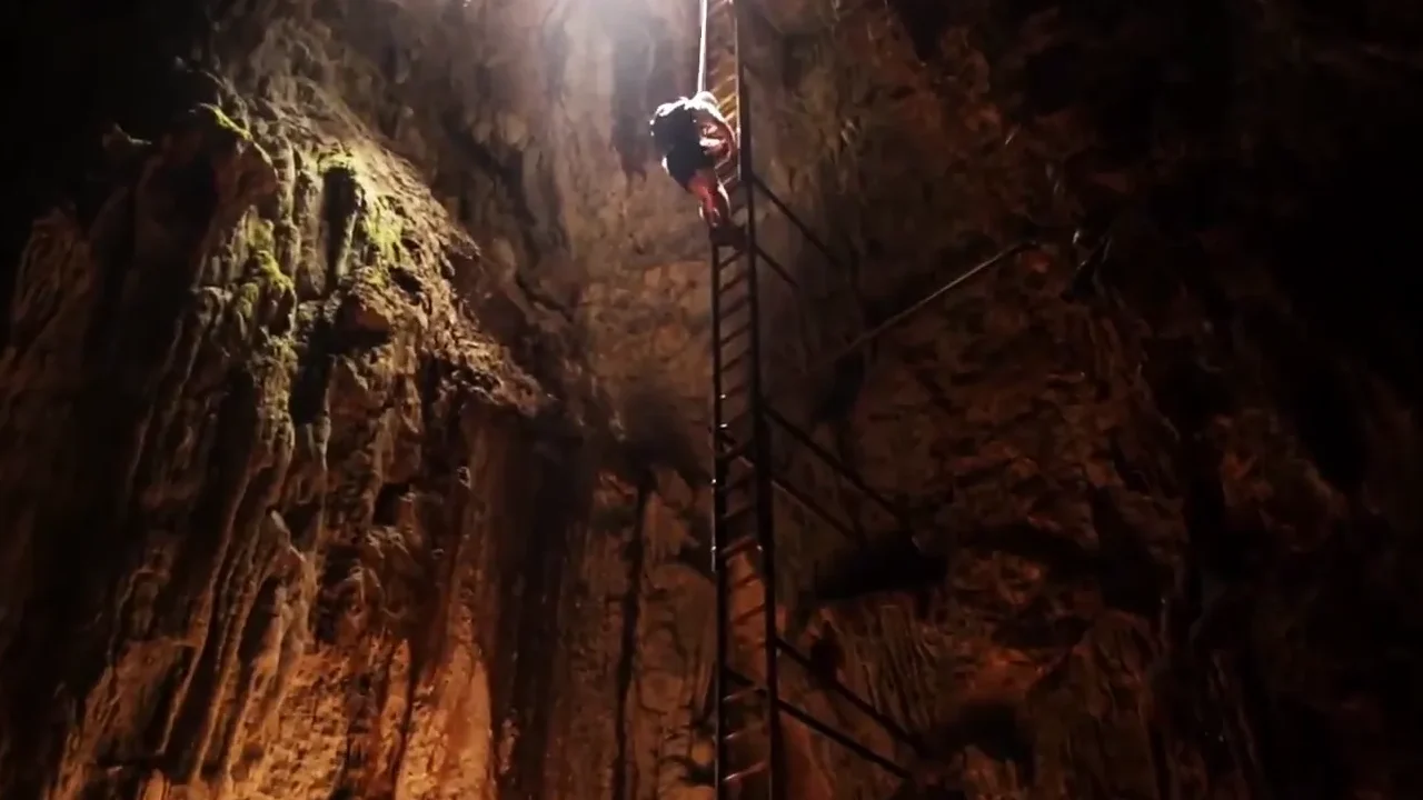 Exploring The Wonders of Costa Rica: From Jungles to Turtles 3 the hidden caves of barra honda