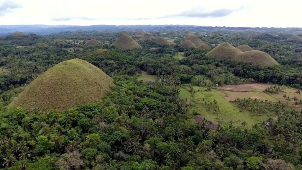 50 Of The Best And Most Famous Landmarks In The Philippines 20 Chocolate Hills, Bohol - Over 1,268 cone-shaped hills spread over an area of 50 square kilometers