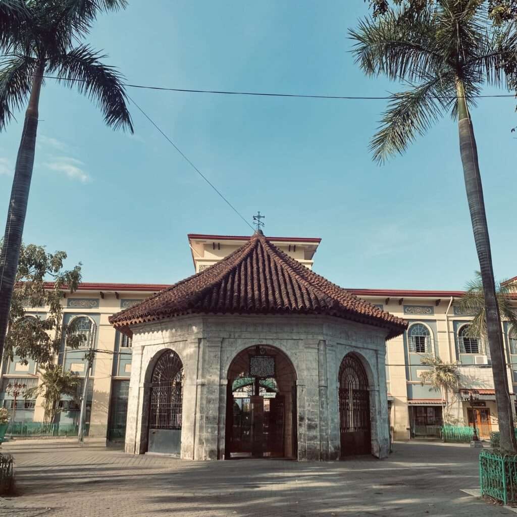The Cross of Magellan in Cebu: Shedding light on the Journey from Past to Present 2 Cross of Magellan in Cebu