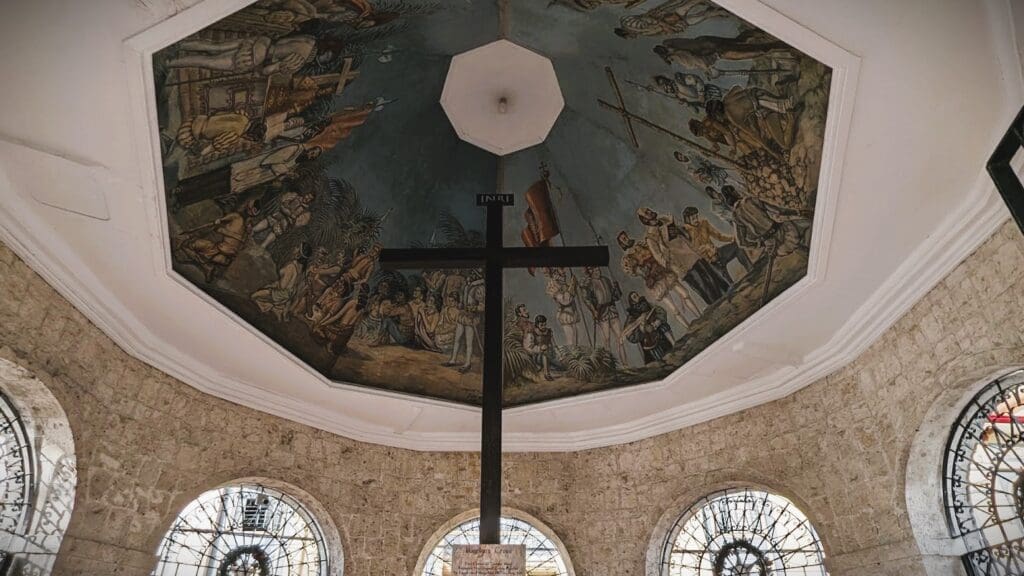 50 Of The Best And Most Famous Landmarks In The Philippines 21 Magellan's Cross, Cebu - A cross planted by Portuguese and Spanish explorers